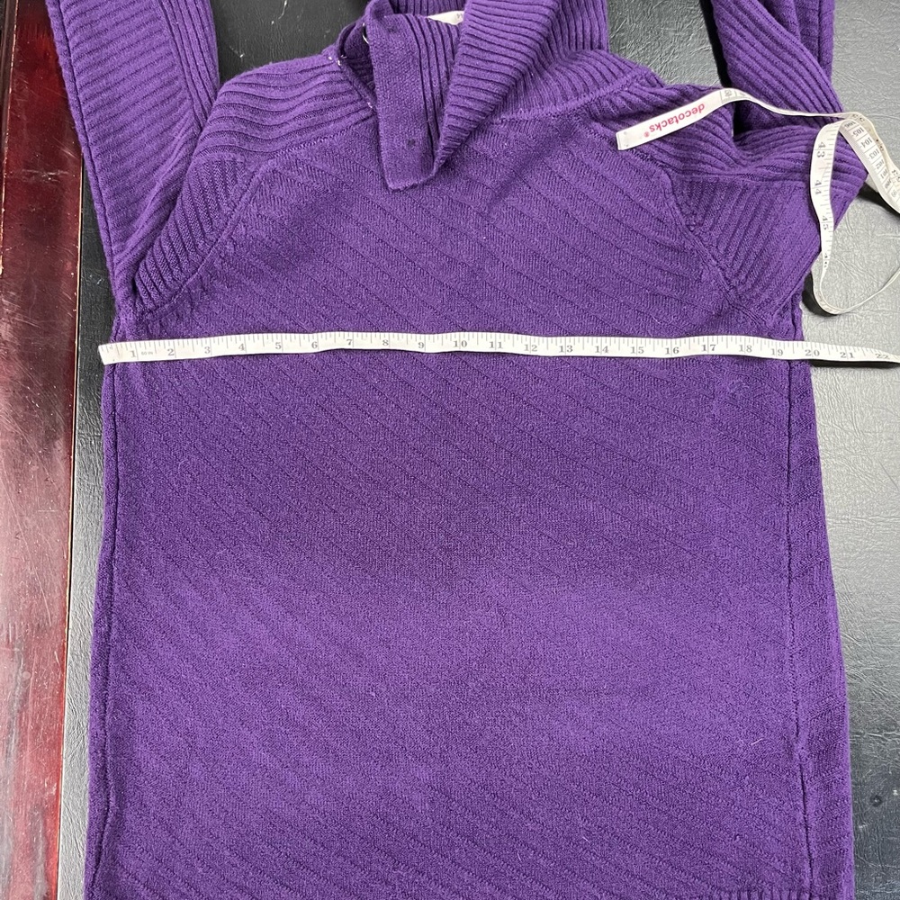 Liz Claiborne sweater size medium - Picture 6 of 7